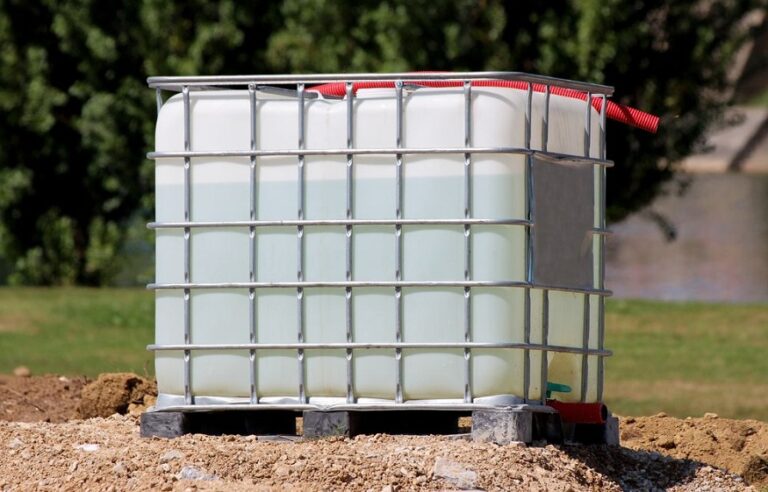 Food-Grade Storage Tanks: Carbon or Stainless Steel?