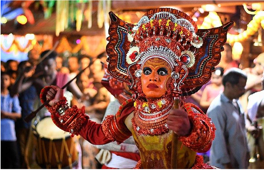 Theyyam_of_Kerala by Shagil Kannur, CC BY-SA 4.0