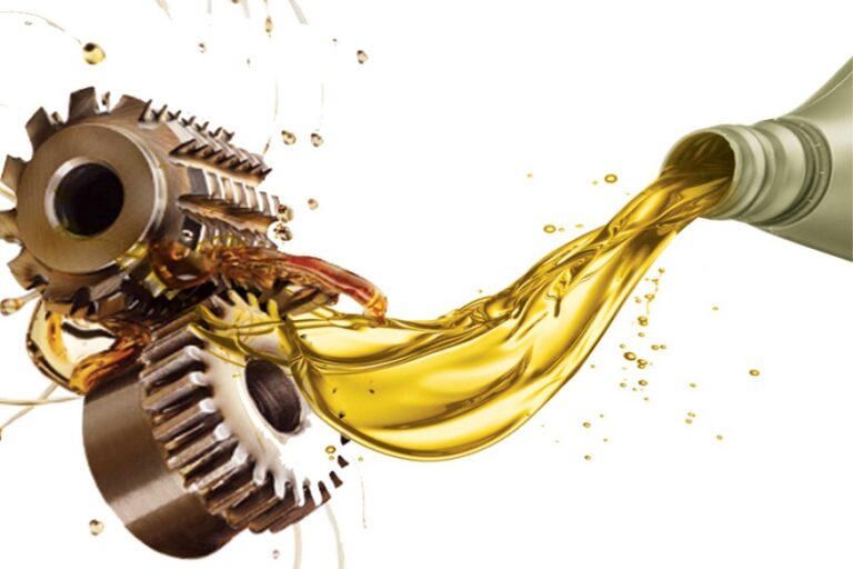 Step-by-step guide to properly applying chain lubricants